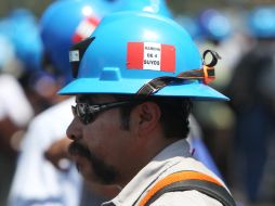 Los mineros protestan para que se adecúen las normas contra la minería ilegal. ARCHIVO /