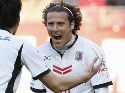 El artillero uruguayo, antes de Japón, pasó por clubes europeos como Manchester United, Atlético de Madrid e Inter de Milán. AP /