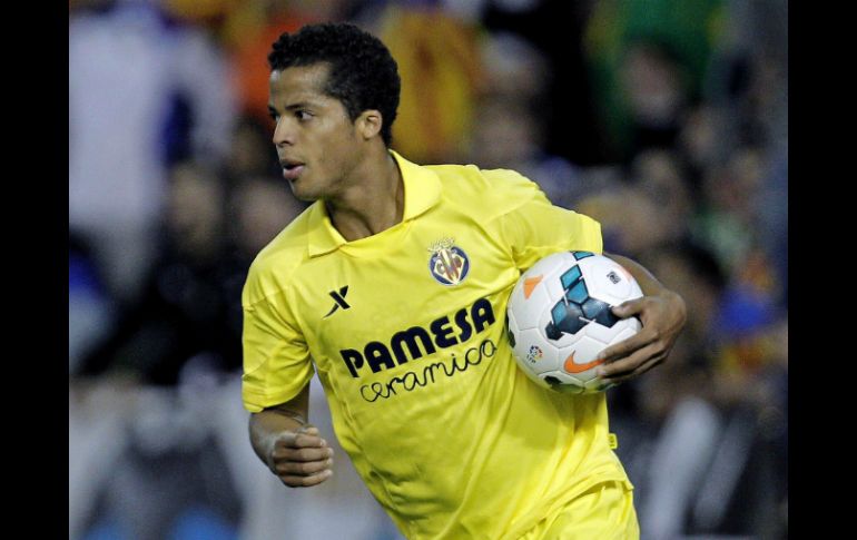Giovani dos Santos se apuntó el descuento, que al final sólo sirvió para la honra. EFE /