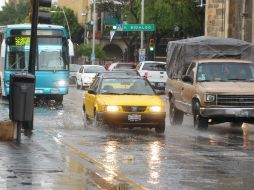 La lluvia tuvo poca duración, y se registró en varias colonias de la ciudad.  /