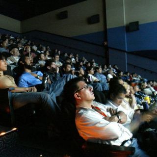 El TLC cerró la distribución del cine nacional