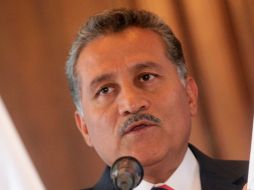 Arturo Zamora asegura que no pueden volver a ocurrir sucesos violentos como el suscitado el sábado en el Estadio Jalisco. ARCHIVO /