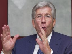 Gerardo Ruiz Esparza destaca que las leyes secundarias en telecomunicaciones prevén una mejor competencia en el sector. ARCHIVO /