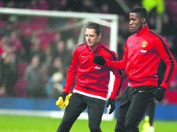 Desde el inicio. Esta temporada Javier Hernández se ha visto relegado a la banca. AP /