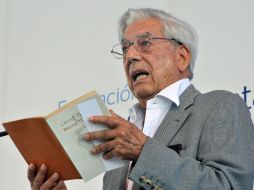 El premio Nobel de Literatura eligió 'España aparta de mí este cáliz' para dar inicio a la lectura colectiva. AFP /