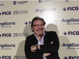 Durante la exhibición del filme también estuvo presente el actor Joaquín Cosío, quien participó en la cinta.  /