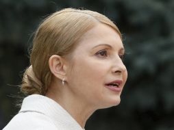 La ex primera ministra ucraniana Yulia Timoshenko da una rueda de prensa para anunciar su precandidatura presidencial. EFE /