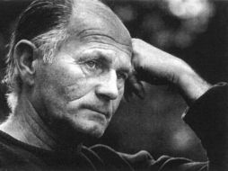 Para quienes no conocían la obra de Hrabal, podrían comenzar por leer ‘Trenes rigurosamente vigilados’. ESPECIAL /