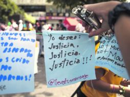 Estudiantes opositores se manifestaron a favor del diálogo y exigieron justicia por las 34 muertes a causa de las protestas violentas. EFE /