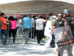 En las taquillas, había gente de seguridad privada y policía cuidando el orden.  /