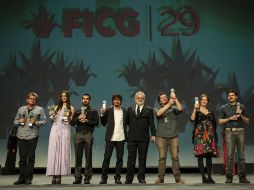 Iván Trujillo Bolio, director del festival, acompañó a los directores, guionistas y actores premiados ayer.  /