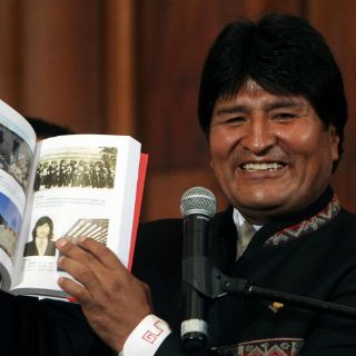 Evo Morales recomienda hoja de coca para problemas dentales