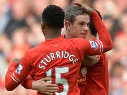 Aventajan a Chelsea con dos puntos, con seis jornadas por jugarse. AFP /