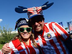 Los fanáticos de las Chivas se mostraban entusiasmados al inicio del partido. MEXSPORT /