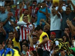 La afición hizo su partido en la tribuna y mantuvieron siempre el buen ambiente en las gradas.  /
