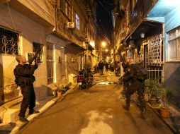 Seguridad. Más de mil uniformados participaron en el operativo. EFE /