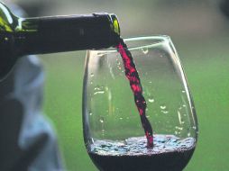 Exquisita bebida. Para este verano puedes optar por vinos blancos, rosados y espumosos que son más frescos y refrescantes.  /