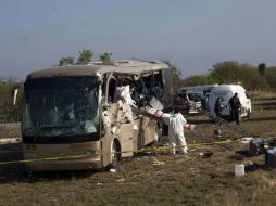 Seis muertos y 14 lesionados luego de un choque entre un tráiler y un autobús en Nuevo León. NTX /