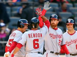 Rendón disparó su bambinazo frente a John Lannan, ex lanzador de Washington, para darle el triunfo a Matt Williams. AP /