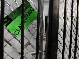 Se colocaron sellos de suspensión comercial en ambos establecimientos. ARCHIVO /