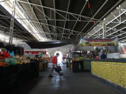 Locatarios de los 91 mercados de Guadalajara  adeudan 21.2 millones de pesos al Ayuntamiento por diferentes conceptos. ARCHIVO /