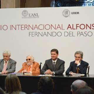Fernando del Paso recibe el Premio 'Alfonso Reyes'