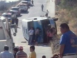 Al lugar acuden un agente del Ministerio Público y personal del Semefo para levantar los cuerpos, y llevarlos a la morgue de Ocotlán.  /