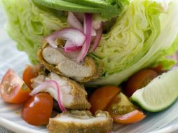 En una dieta de mil 500 calorías se debe mantener un equilibrio entre carbohidratos,  proteínas y grasas. ARCHIVO /