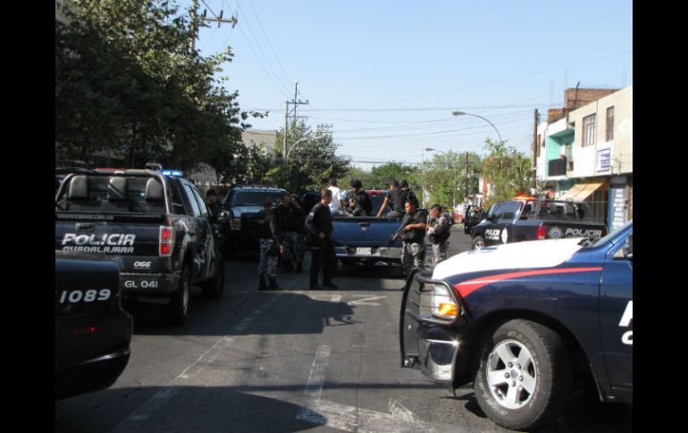 Uno de los detenidos presuntamente ha participado en más robos a bancos, aseveraron las autoridades.  /