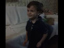 En la descripción del video se lee: 'Mi sobrino Alessandro Bruno Circelli un genio'. ESPECIAL /