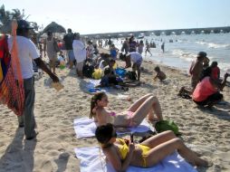 La playa suele ser un destino muy frecuentado durante Semana Santa. ARCHIVO /