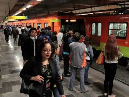 Daniel cayó y murió en la estación, no se sabe el motivo por el que fue empujado. NTX /
