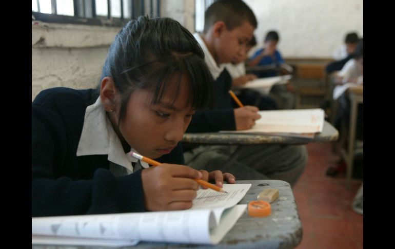 Describe algunos de resultados de un estudio de validez de ENLACE y Excale, ambas evaluaciones para la educación básica. ARCHIVO /