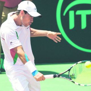 México divide puntos con Perú