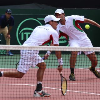 México aventaja en Copa Davis