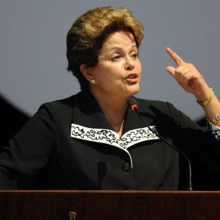 Dilma Rousseff pierde popularidad en Brasil