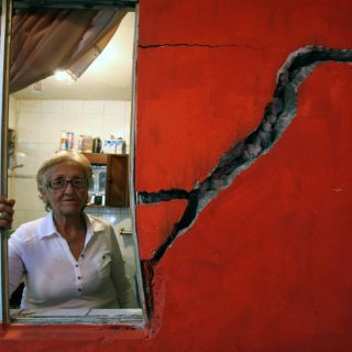 Reportan nueve mil 500 viviendas afectadas por sismo en Chile