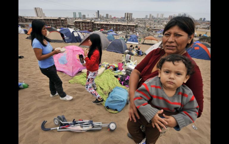 Los productos son enviados a las regiones más afectadas tras el sismo y las réplicas que sacudieron al país chileno. ARCHIVO /