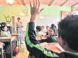 Clase presencial. Investigan 40 casos de personas que cobran sin trabajar en planteles.  /