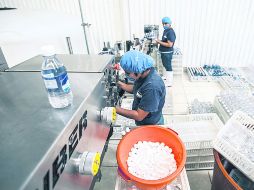 El FMI indicó que las revisiones a la baja en las economías de algunos países ponen de relieve el hecho de que aún hay fragilidades.  /