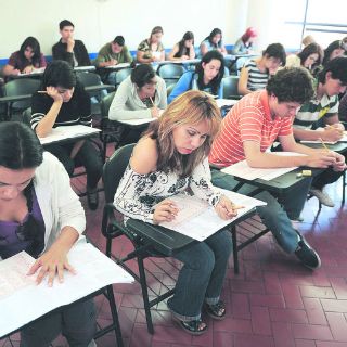 Ingenierías garantizan empleo; humanidades, con la peor tasa