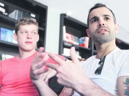 Voces. Peter Burr y Fern Silva, realizadores estadounidenses, hablan sobre la falta de espacios en los cines para los documentales.  /