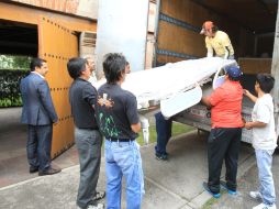 Desde temprano se reporta en el domicilio particular del escritor colombiano el ir y venir de asistentes. EFE /