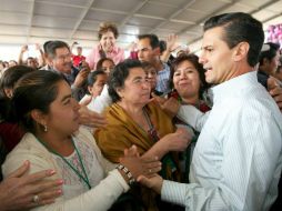 Peña Nieto asegura que no importa lo que haya qué hacer para regresar la seguridad a Michoacán. ESPECIAL /