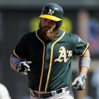 Atléticos vencen a Mellizos en 11 entradas