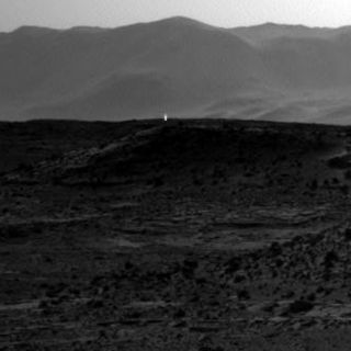 Curiosity capta extraña luz brillante en Marte