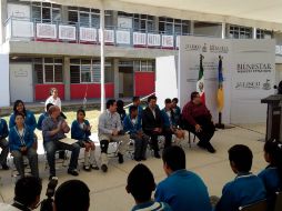 Autoridades asisten a la inauguración de la secundaria número 80, Griselda Álvarez Ponce de León, en Tlajomulco.  /