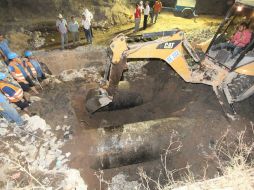 El organismo señala que la empresa contratada para los trabajos en el Nodo Vial Juan de la Barrera coadyuvó a reparar el daño. ESPECIAL /