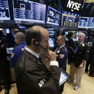 Wall Street abre con pérdidas