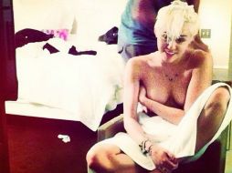 Parece que la cantante se está deshaciendo de algunas imágenes en su  celular y prefirió colgarlas a nube. ESPECIAL /